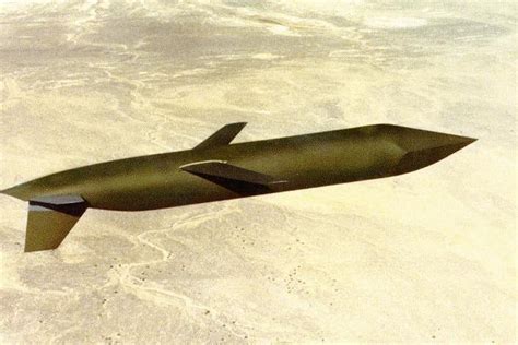 美国空军选择雷神公司开发新型核巡航导弹，下一代“核战斧”呼之欲出_轰炸机