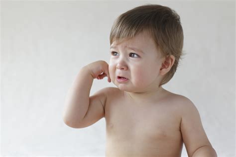 听懂宝宝的8种不同哭声 -美赞臣中国官方网站