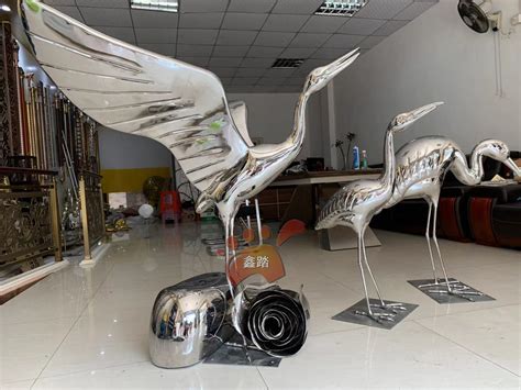 佛牌佛塔_云朵白色大鸟雕塑镂空云朵墙饰玻璃钢佛牌佛塔雕塑 - 阿里巴巴